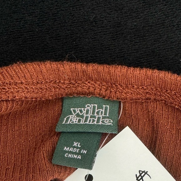 Brown Halter Top With Tie Strings - Picture 6 of 6